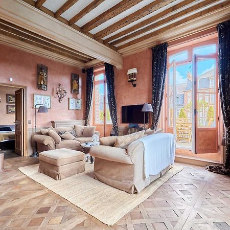 Luxurious 4 Bedroom Duplex, 200M From Place Morny Deauville Exterior foto